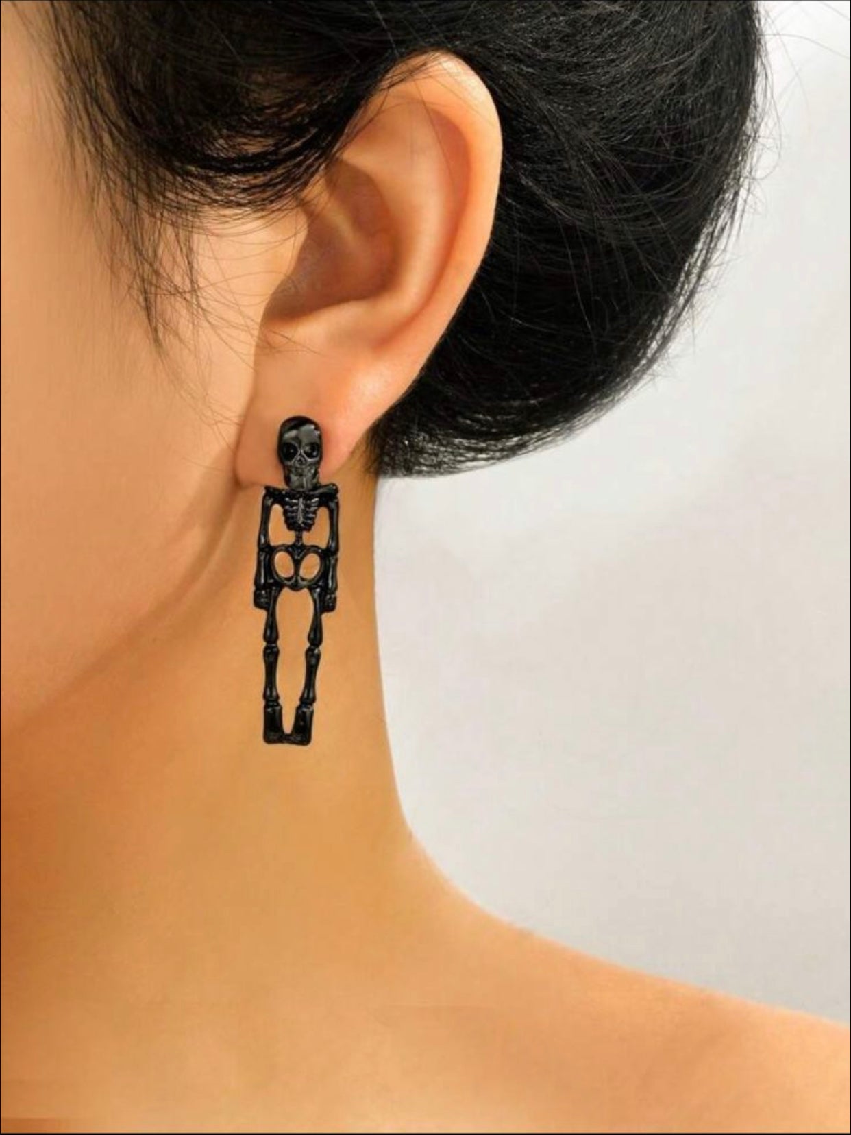 Aretes esqueletos negros