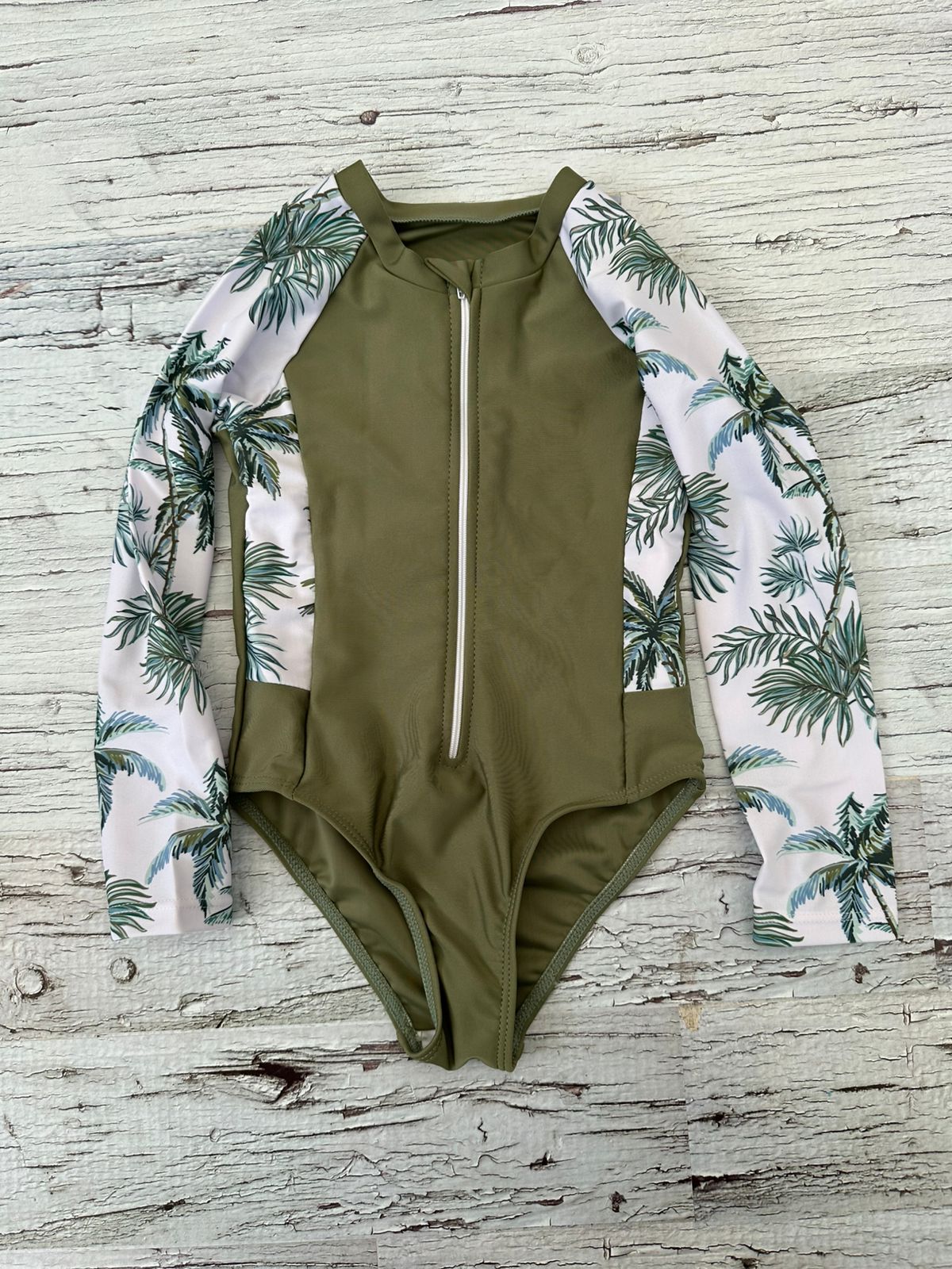 Traje palm tree
