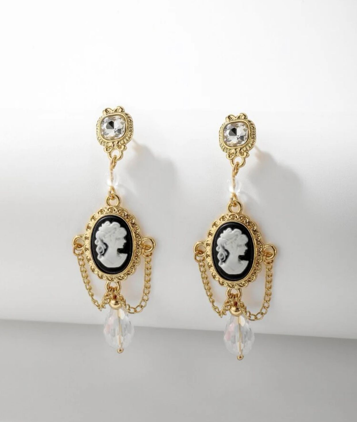 Aretes victorianos