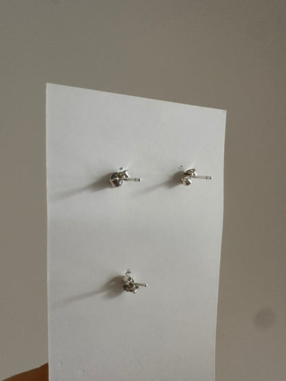 Aretes de plata irregulares