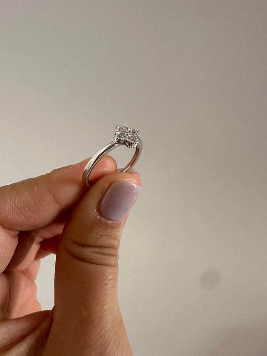 Anillo de plata Flor pequeña