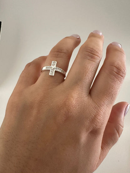 Anillo de Plata Cruz
