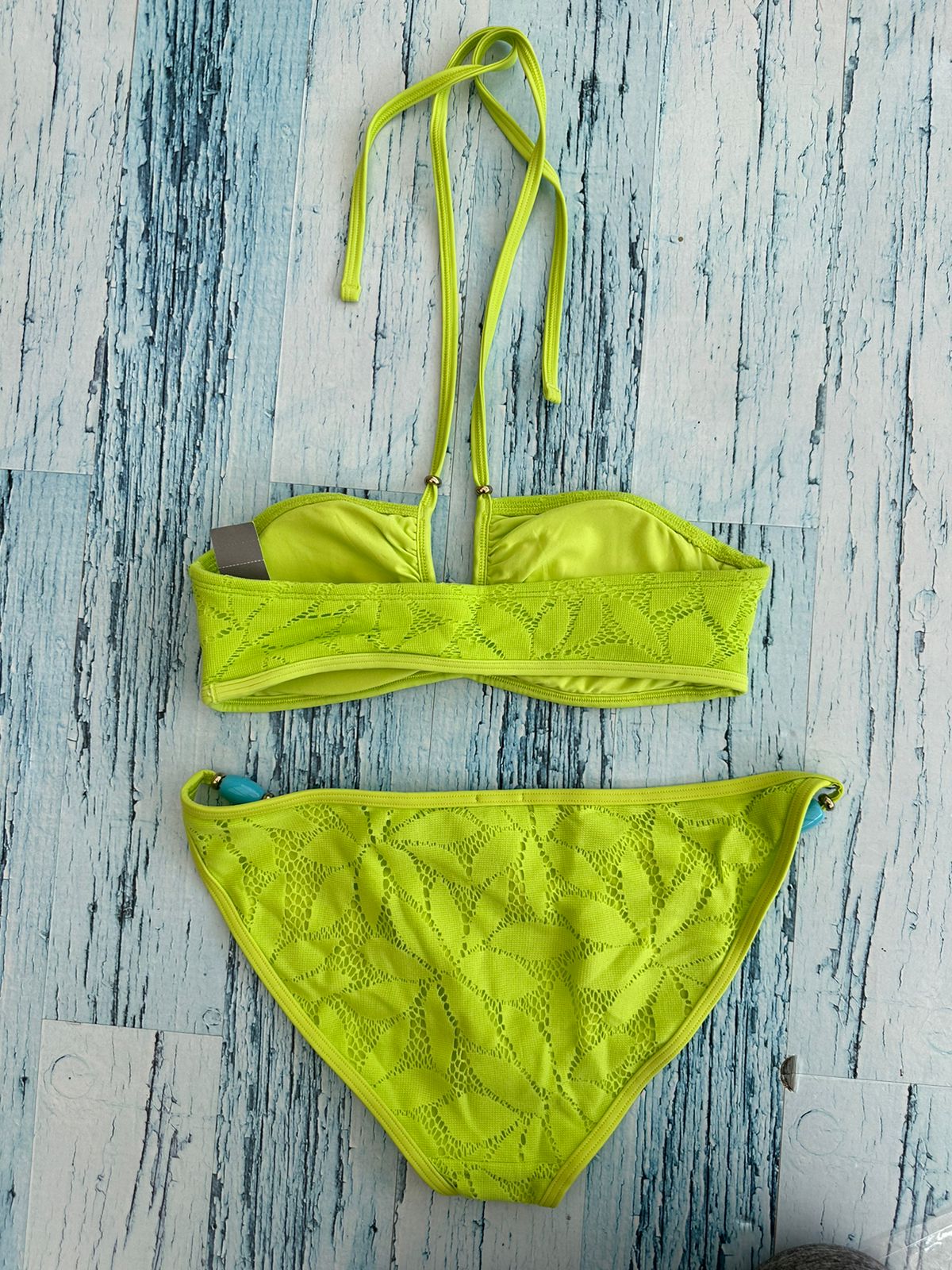 Bikini verde tejido