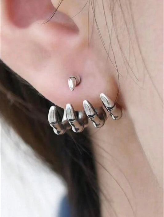 Aretes manos de esqueleto