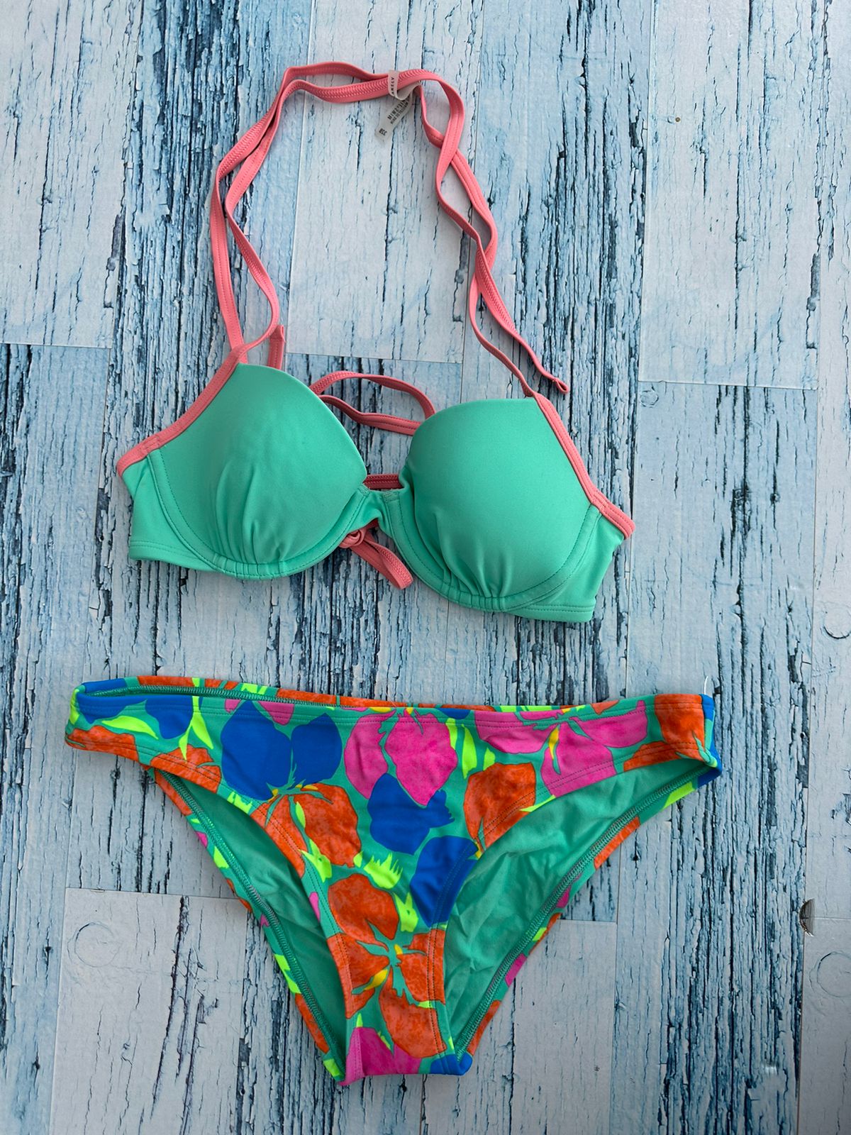 Bikini Menta y Flores