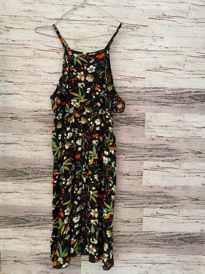 Vestido Tirantes y vuelos negro