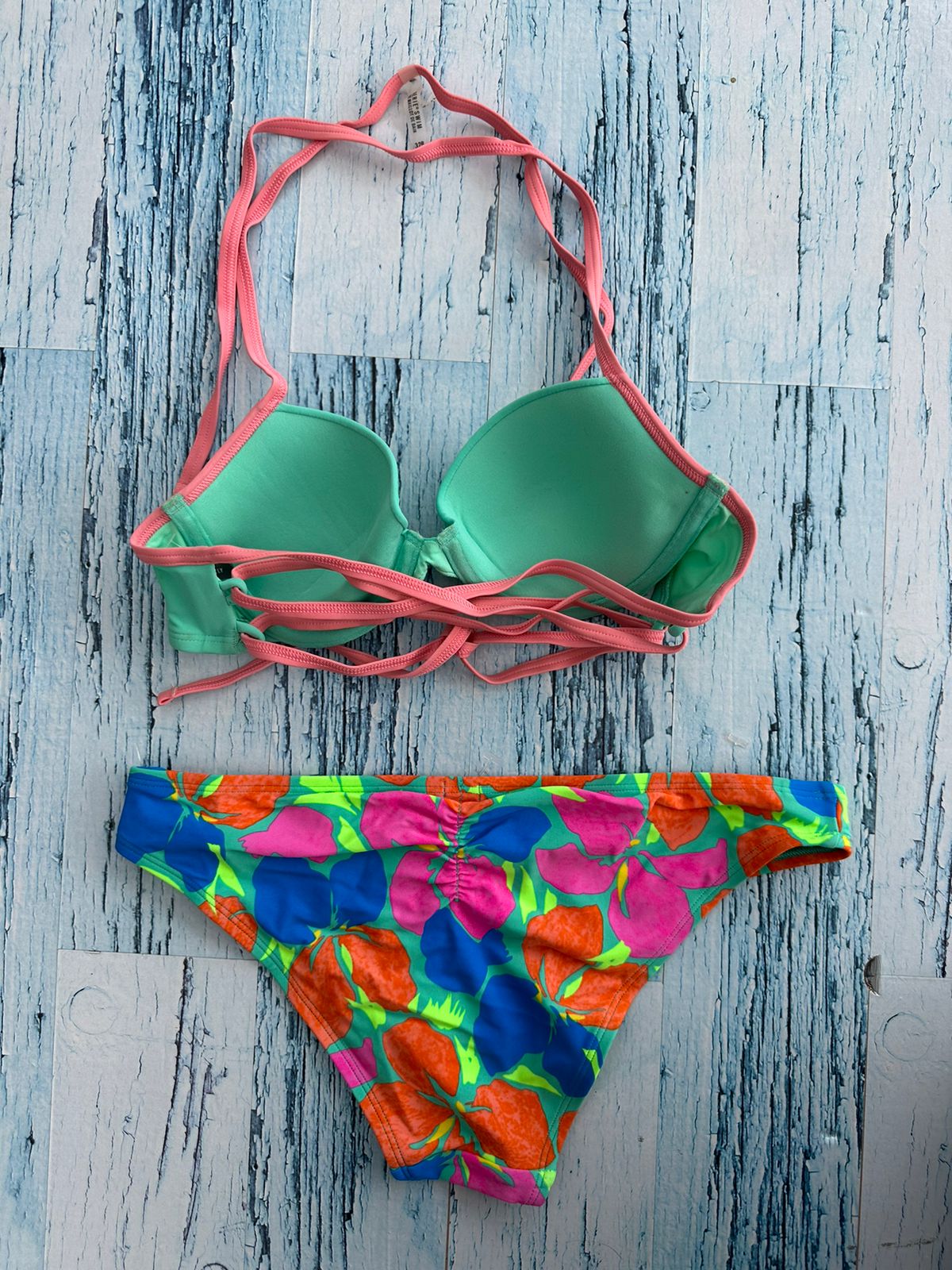 Bikini Menta y Flores