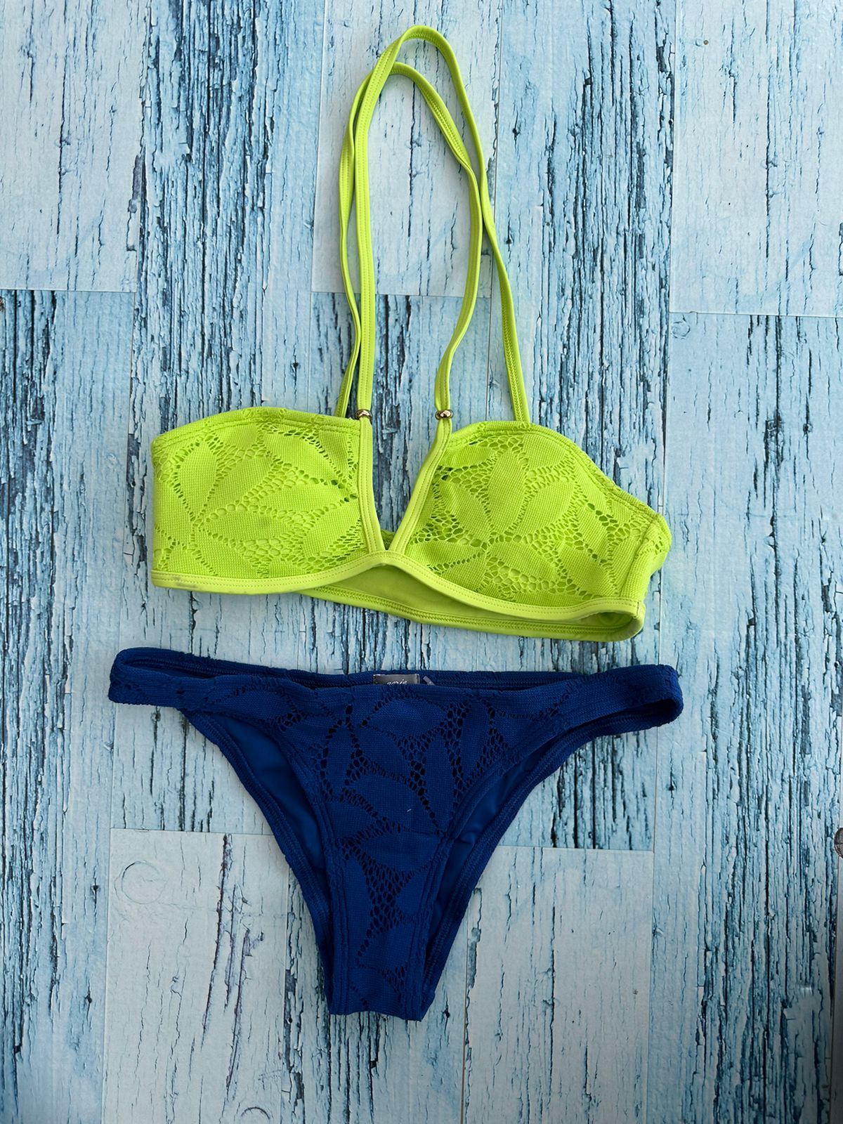 Bikini verde y azul