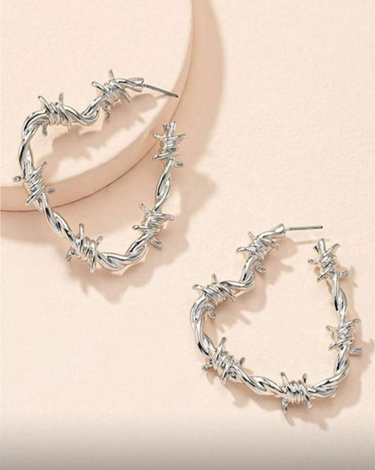 Argollas corazón con espinas